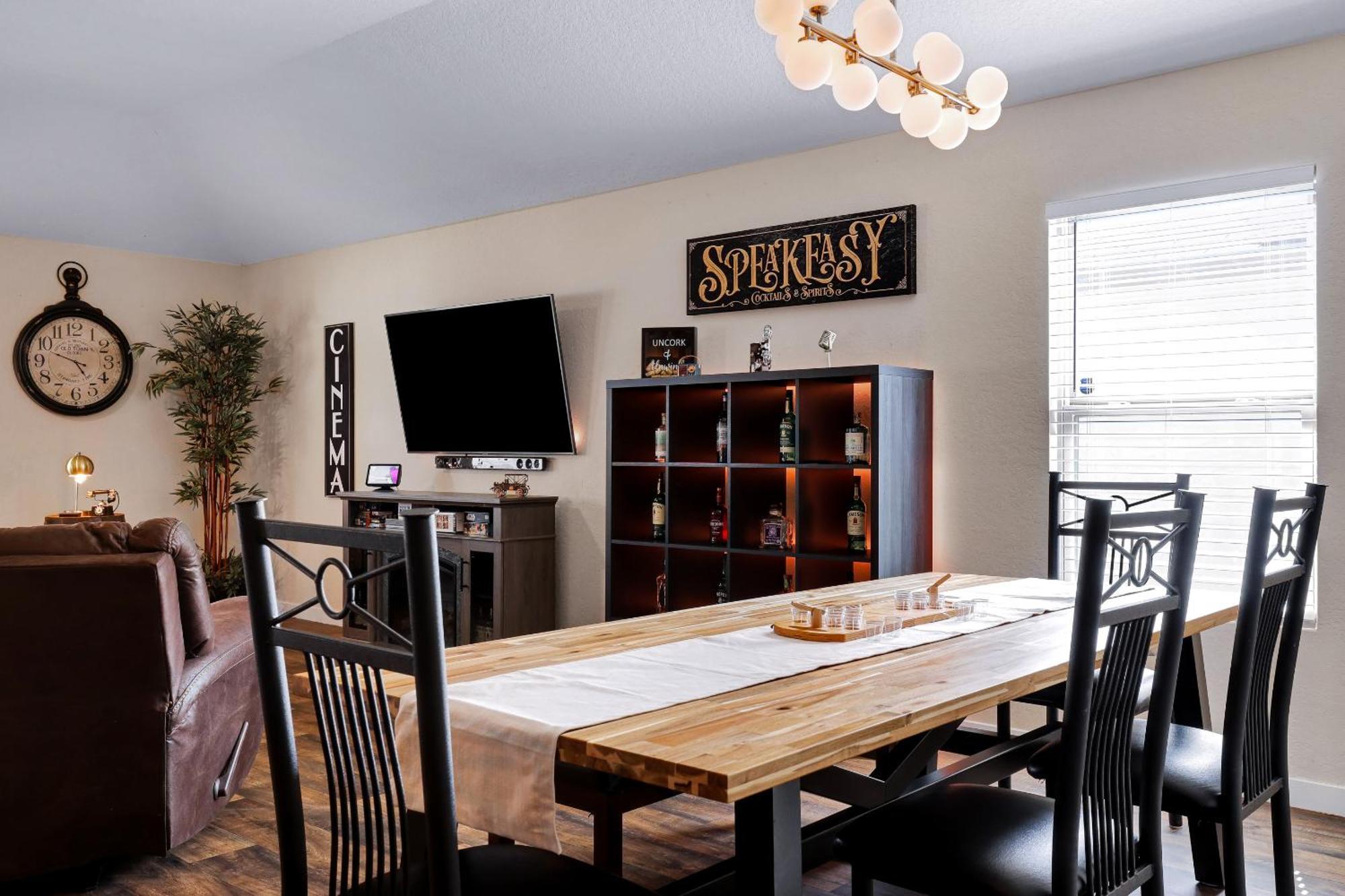 Speakeasy - A Birdy Vacation Rental سان أنطونيو المظهر الخارجي الصورة