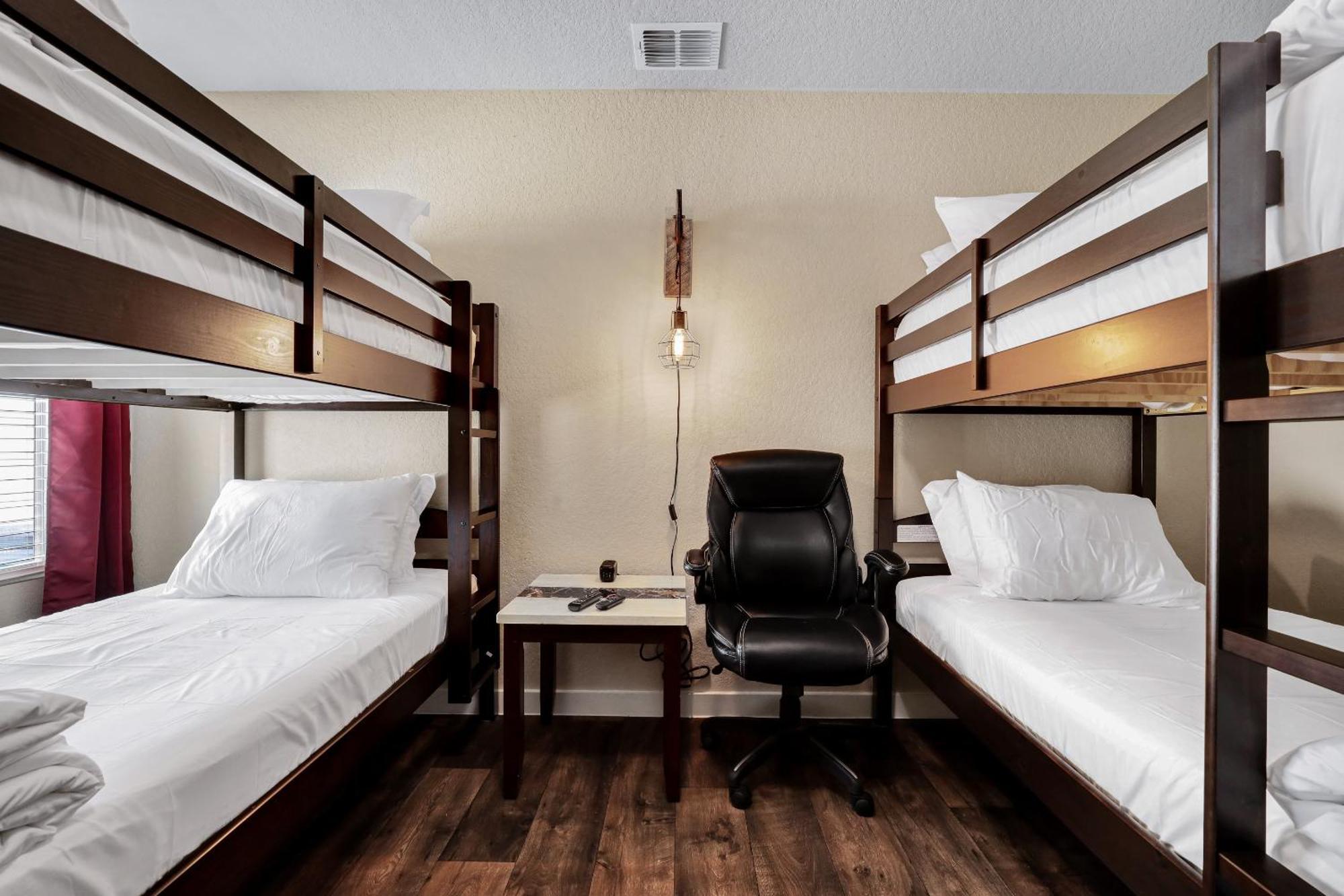 Speakeasy - A Birdy Vacation Rental سان أنطونيو المظهر الخارجي الصورة