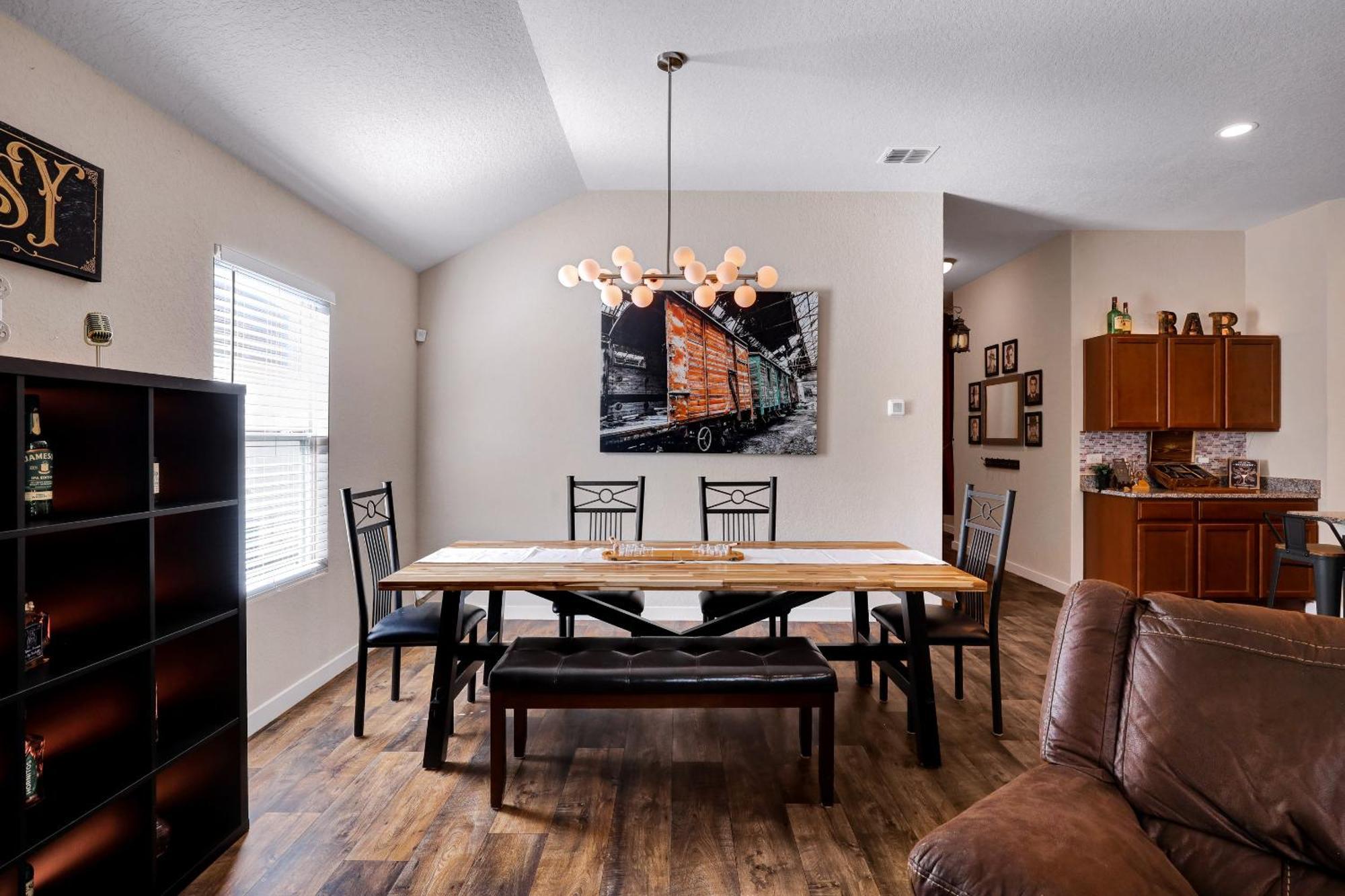 Speakeasy - A Birdy Vacation Rental سان أنطونيو المظهر الخارجي الصورة
